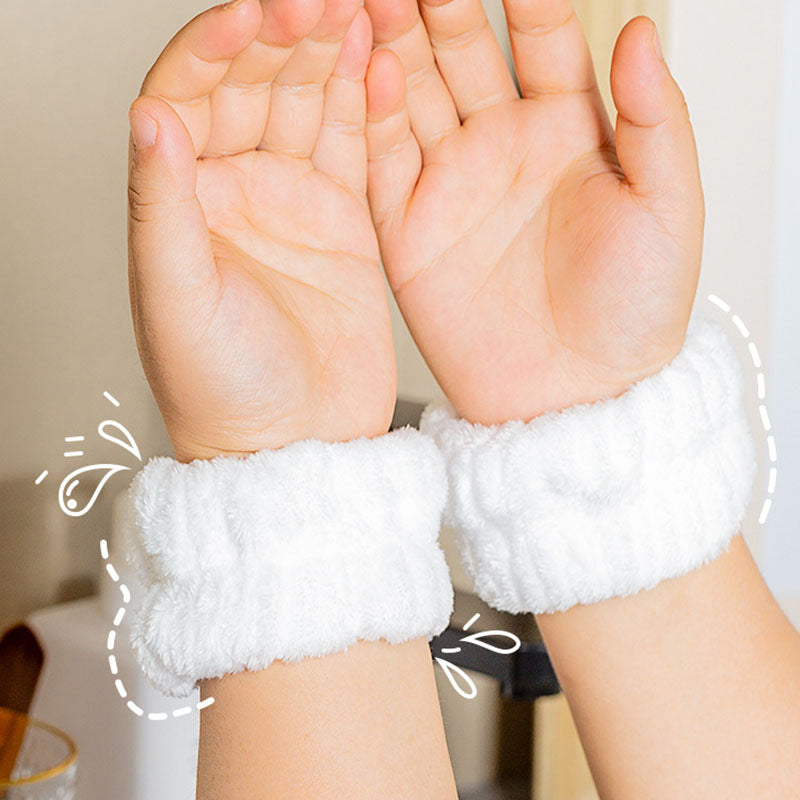 2PCS Water Absorption Wristband for Washing Face Wrist Bands Towels for Water Flowing Down to Your Arms 2PCS Water Absorption Wristband for Washing Face Wrist Bands Towels for Water Flowing Down to Your Arms